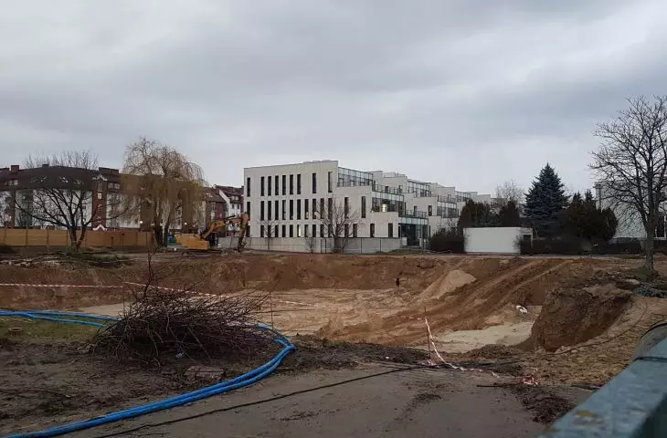 Teren po pawilonie handlowym, ul. Murawa, Poznań - miejsce pod zabudowę wg proj. Insomia Szymon Januszewski 