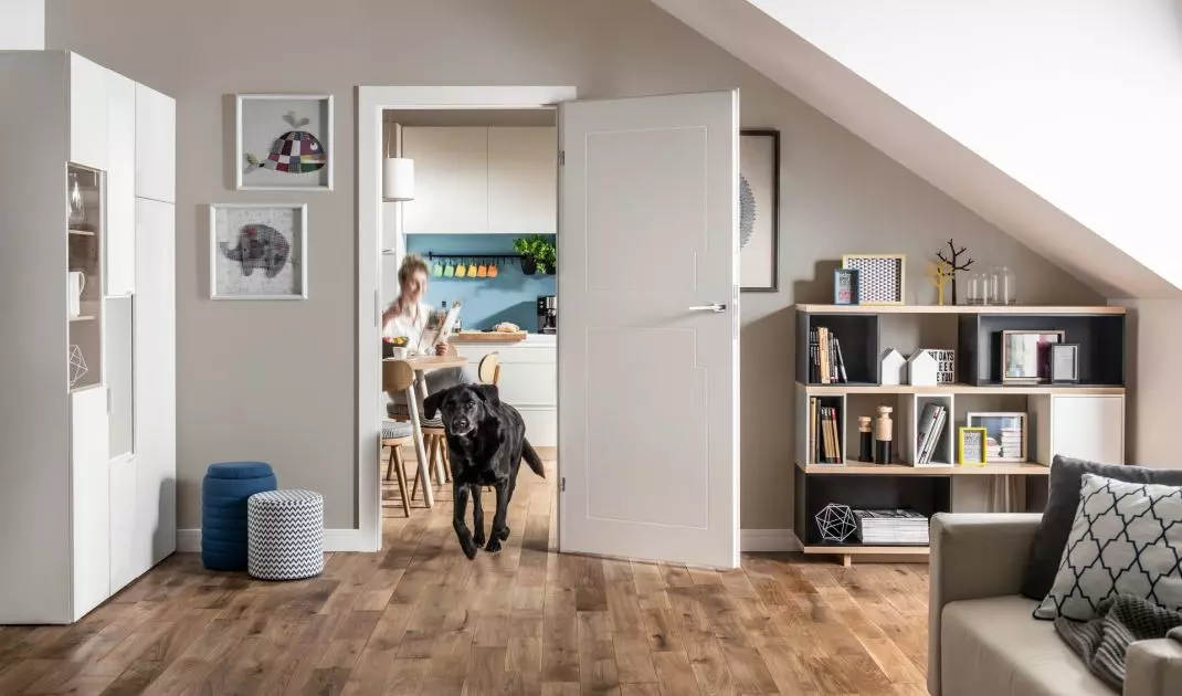 If you want an original stylistic accent, choose milled drawings on panel doors