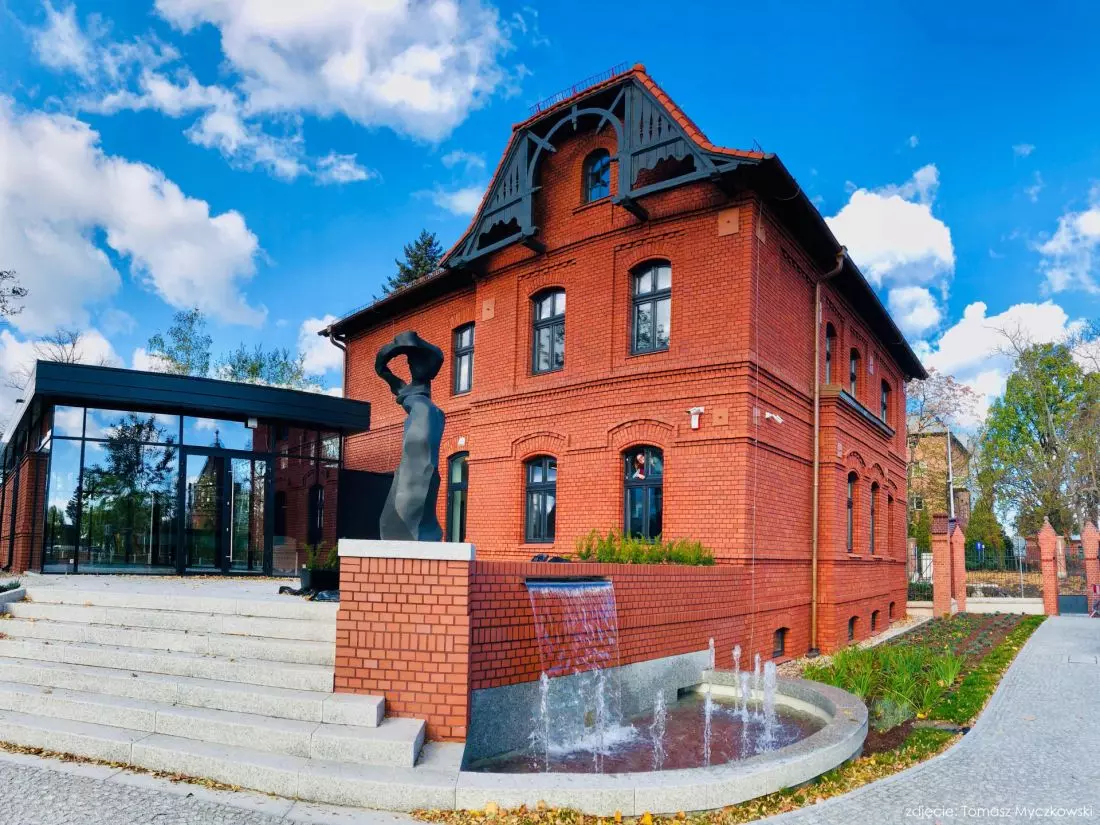 Budynek administracyjno-biurowy Hydropolis, proj.: Pracownia Projektowa Myczkowski