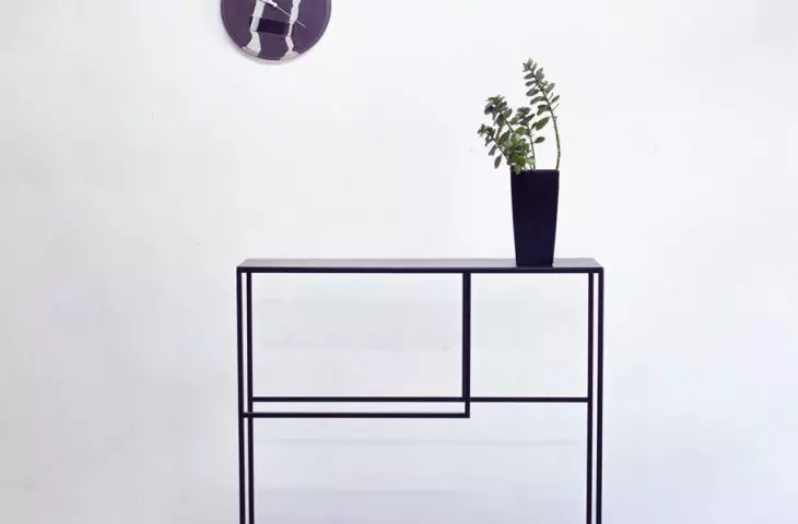 MOND console
