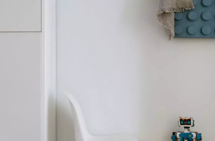 Children's bathroom detail