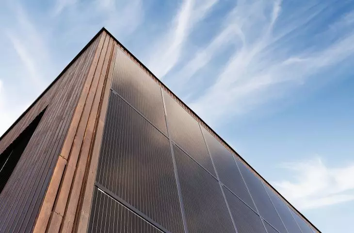 Photovoltaic facade from SunRoof