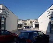 Odbudowane pawilony handlowe przy ul. Świt w Poznaniu