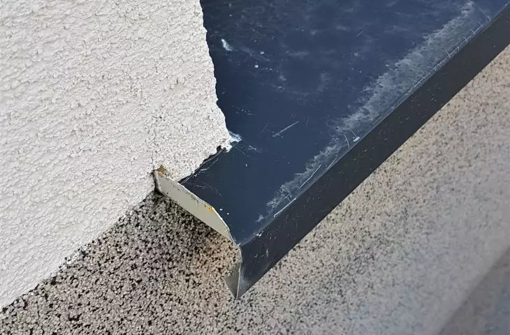 Odbudowane pawilony handlowe przy ul. Świt w Poznaniu
