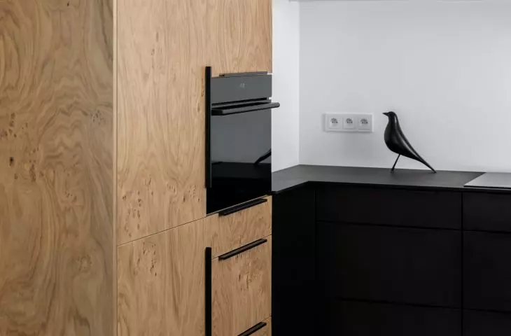 wooden accent in the kitchen