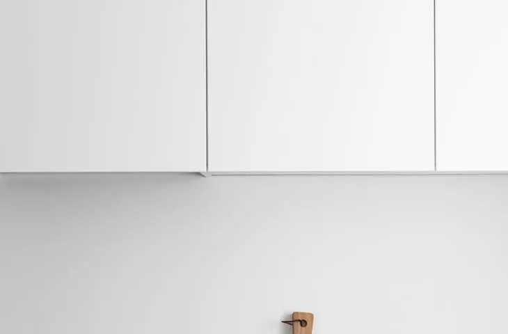 black and white kitchen - detail