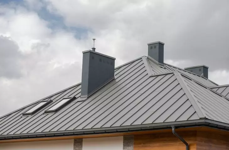 Pokrycie dachowe z modułowego rąbka zatrzaskowego Bratex Savoy 