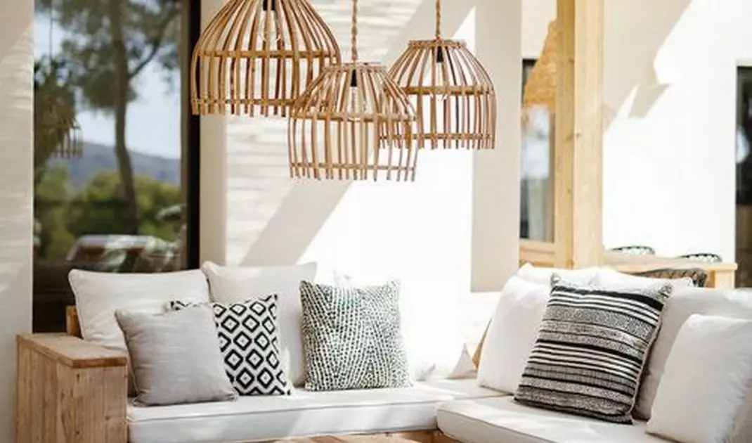 Terrace with the use of openwork elements