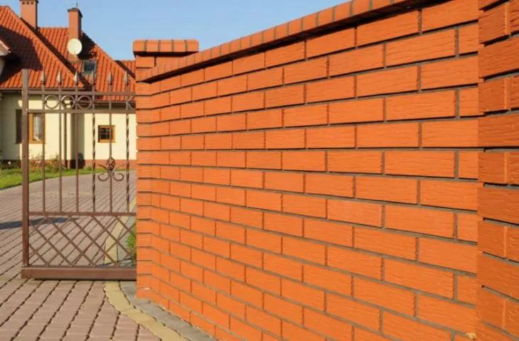 Ogrodzenie z cegły MELBOURNE ryflowanej