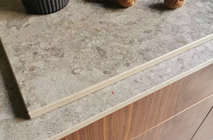 Kamienny blat wyspy kuchennej