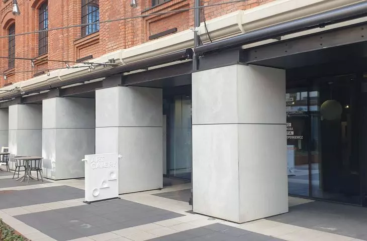 Gallery in Monopolis