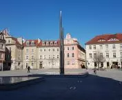 Plac Kolegiacki w Poznaniu po przebudowie - III/IV 2022 r.