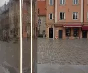 Plac Kolegiacki w Poznaniu po przebudowie - III/IV 2022 r.