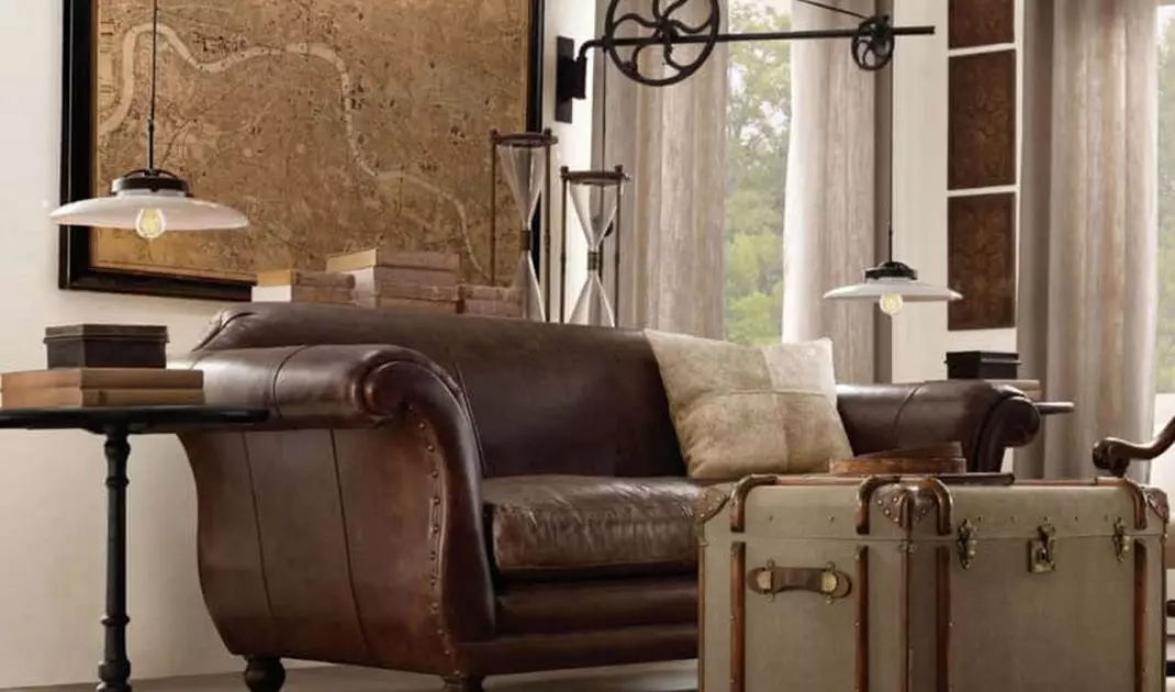 Colonial style living room