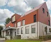 Płytki Cedral na dachu i części elewacji domu jednorodzinnego w Grimbergen (Belgia)