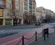 December 27 Street. a new stop will be built behind the intersection.
