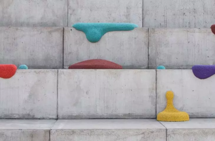 blop. consists of five colored forms