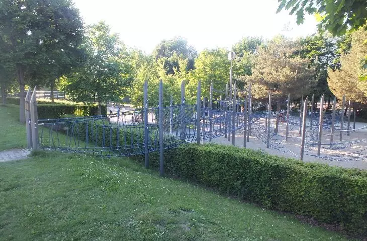 Petuelpark playground