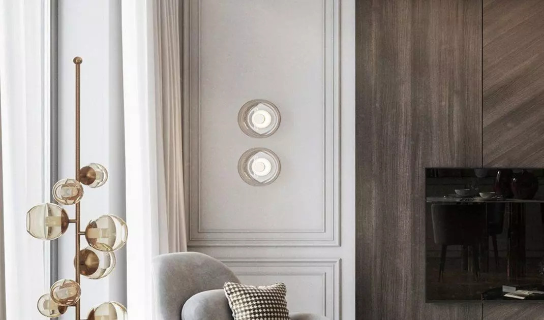 Living room in glamour style, with crystal light hoops