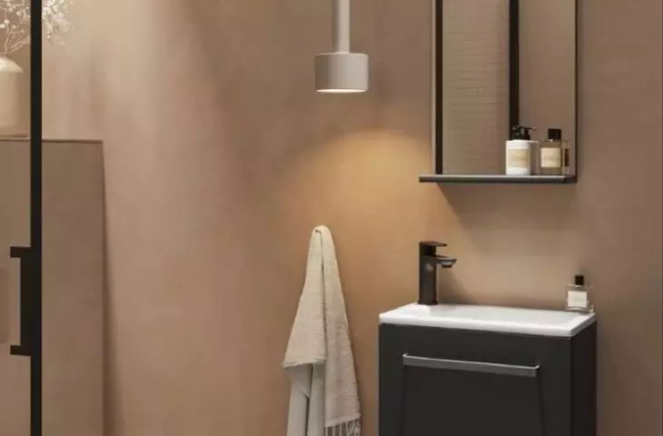 Colored microcement wall