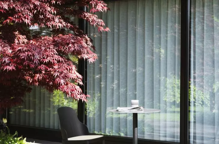 Allez Chair Molded Wicker Seat Black | Allez Table 3L Steel H75 Ø60cm
