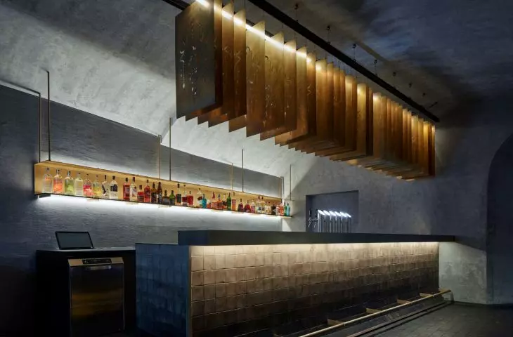 „Moon club” — projekt wnętrza klubu w Pradze