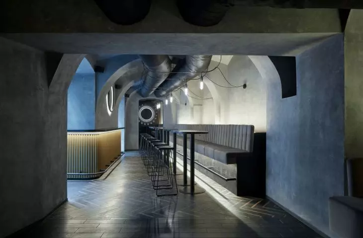 „Moon club” — projekt wnętrza klubu w Pradze