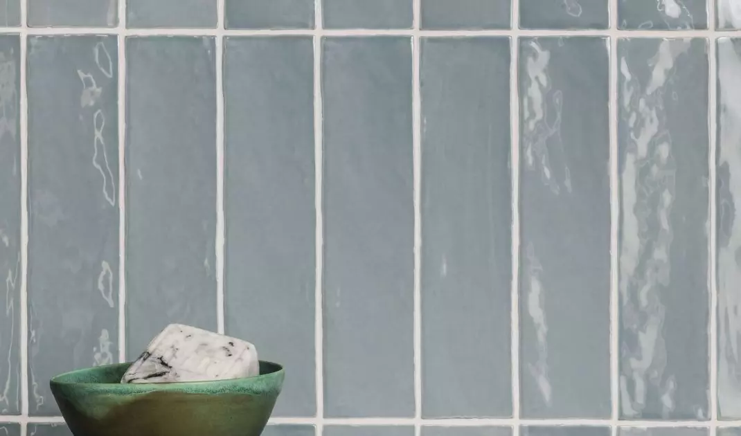 White joints emphasize interior hygiene