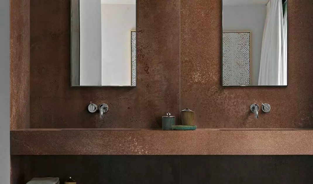 Wall and shelves made of corten