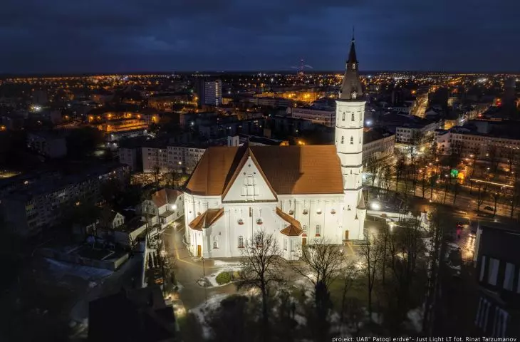 iluminacja katedry św. Piotra i Pawła w Szawlach na Litwie