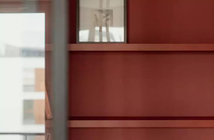 Shelf detail and reflection in the glass