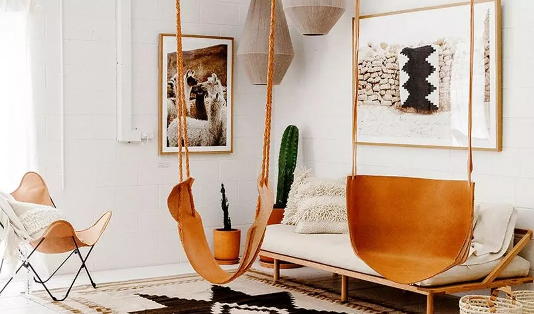 Swing seats suspended in the interior