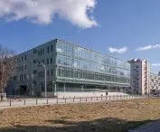 UW