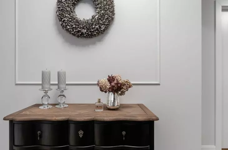 Practical and ornate cabinet