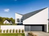 Asymmetrical house in Tarnowskie Góry by INOSTUDIO studio