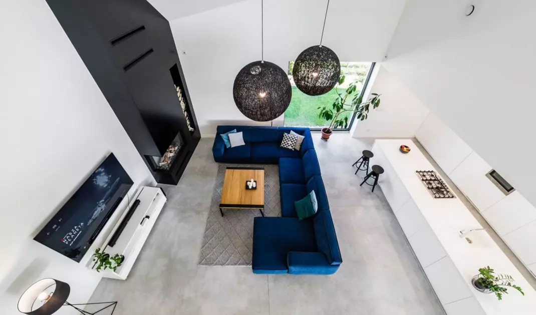 Asymmetrical house in Tarnowskie Góry by INOSTUDIO studio