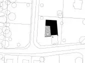 Asymmetrical house - landscaping