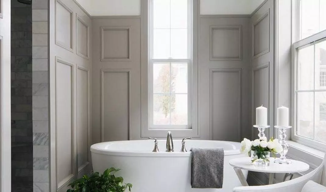English-style bathroom