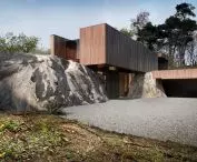 RE: ON THE ROCK HOUSE