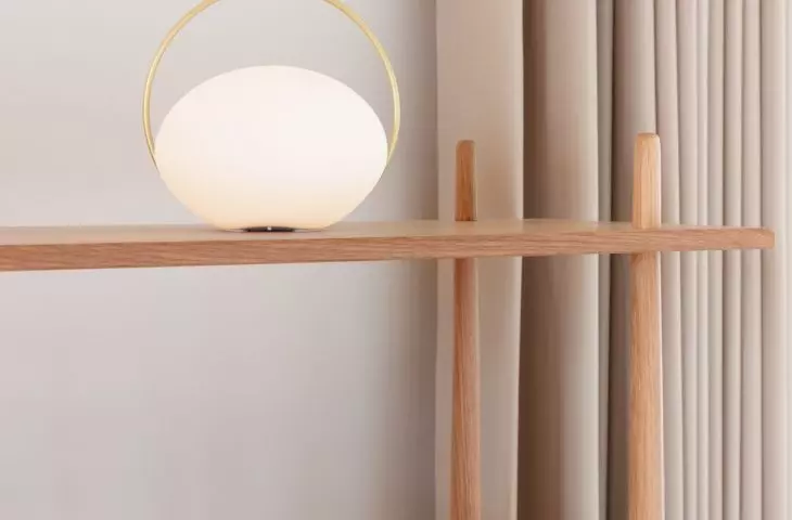 Orbit lamp