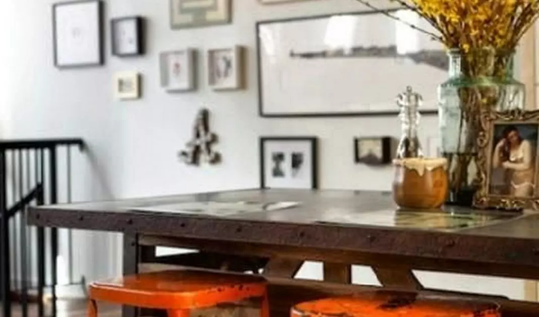 Metal bar stools