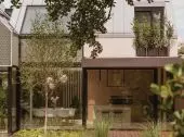 Dom „City break house” – zielona, sielska przystań w mieście autorstwa MOKAA Architekci