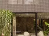 City break house - a green, idyllic haven in the city by MOKAA Architects