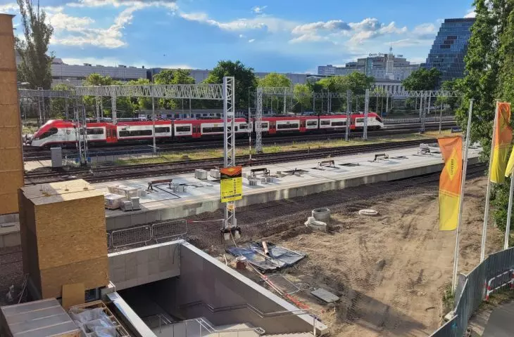 Tzw. Dworzec Główny w Poznaniu - rozbudowa o nowy peron i tunel dla pieszych