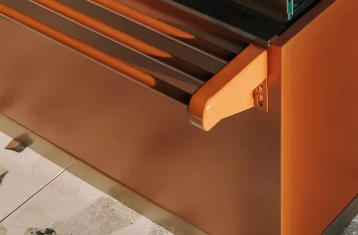 intense counter color