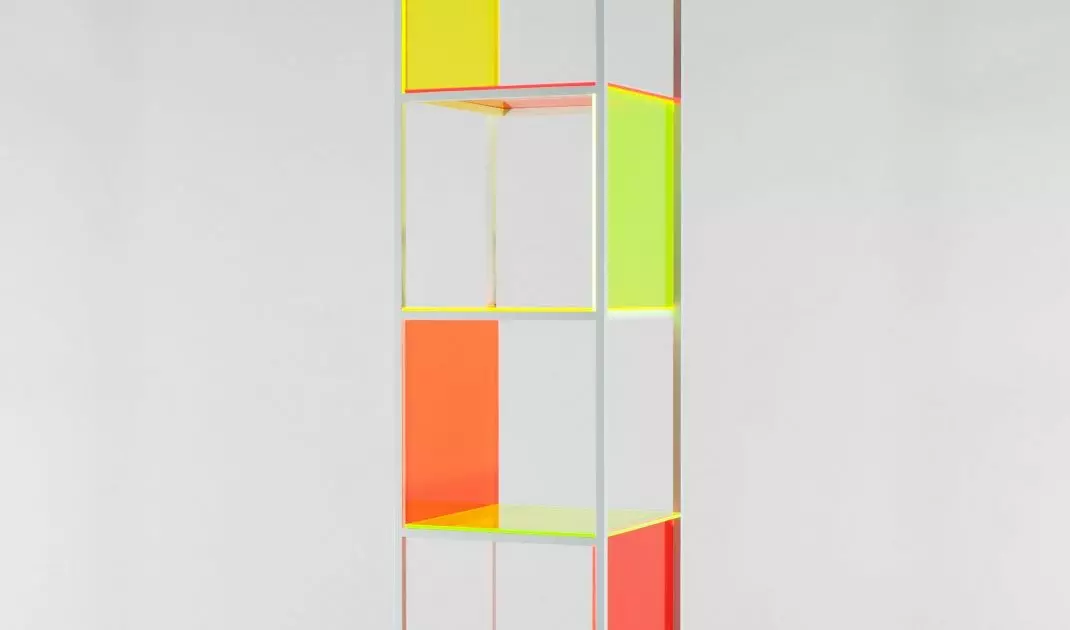 Lacobel can be used to create furniture