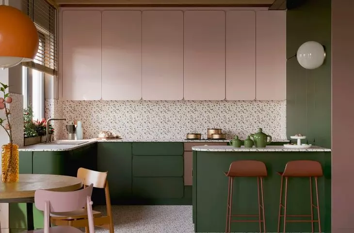 Kitchen in a bold color combination