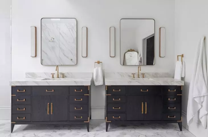 Neolith sintered stone in bathrooms