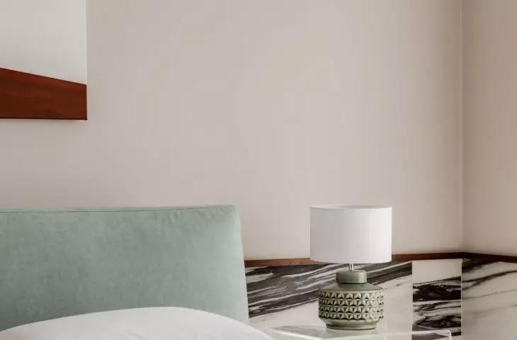 bedroom details