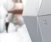 asortyment jest schowany w specjalnych szafkach